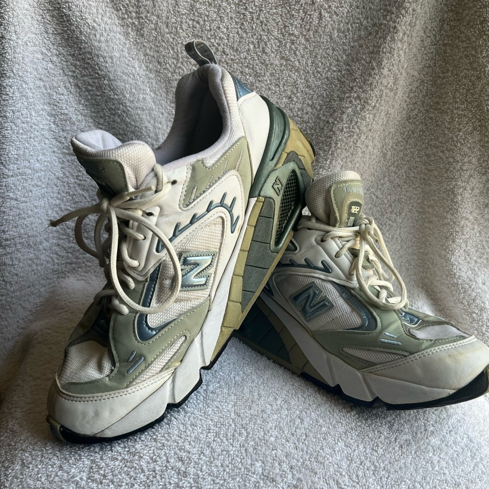 New Balance Womens 1122 W1122MC Gray White Running Shoes Sneakers Size 9.